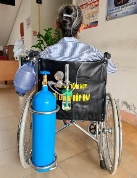 Bình oxy y tế tại nhà cho bệnh nhân